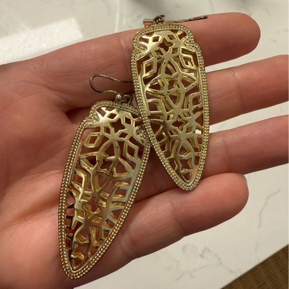 Kendra Scott Gold Filigree Arrow Earrings - Picture 2 of 3